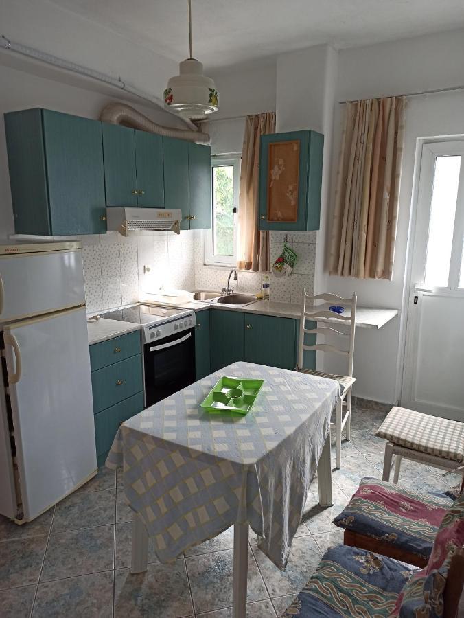 Anastasia - Efthimios Apartments Agios Konstantinos  Exterior photo