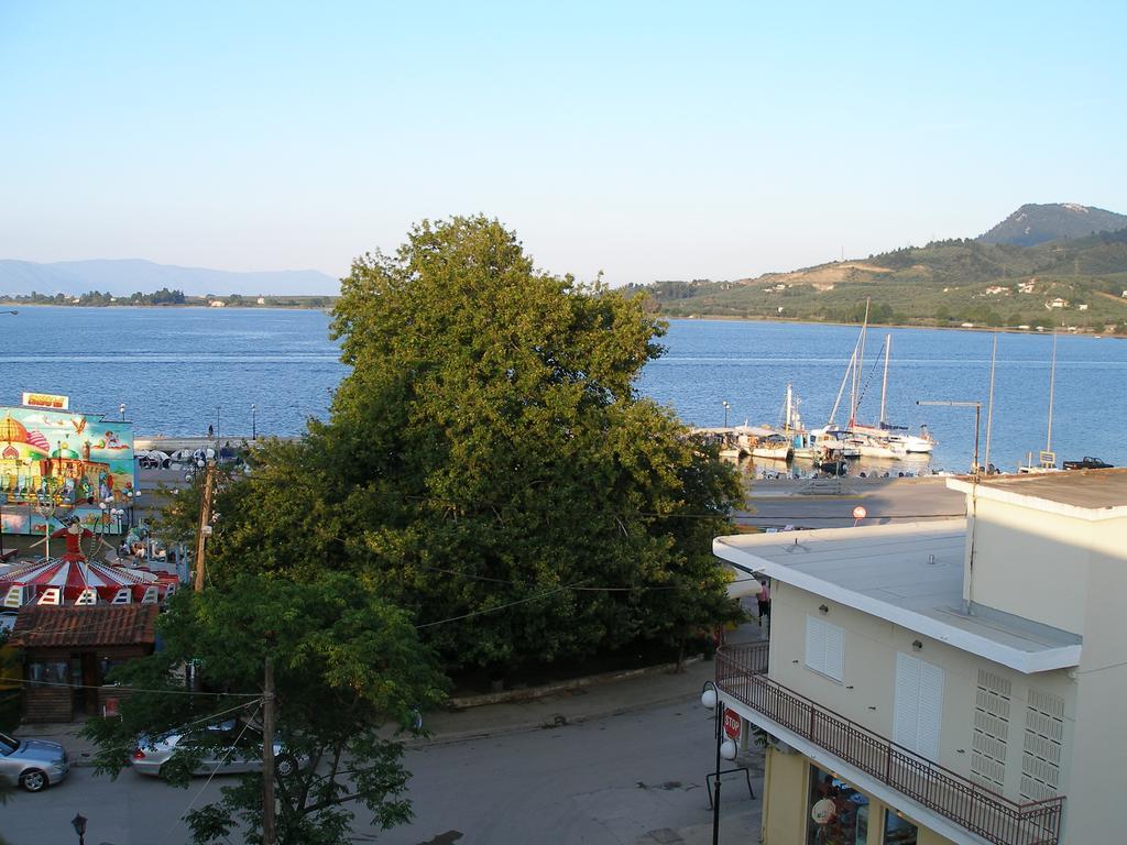 Anastasia - Efthimios Apartments Agios Konstantinos  Exterior photo